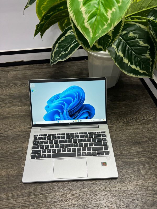 HP EliteBook 645 G10 Laptop (2023) | 14" 1920x1080 FHD | Ryzen 5-7530U - 256GB SSD Hard Drive - 8GB RAM | 6 cores @ 4.5 GHz Win 11 Pro Silver